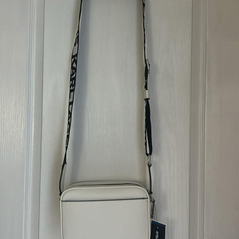 The Iconic Design by Karl Lagerfeld - Picture 3 of 4